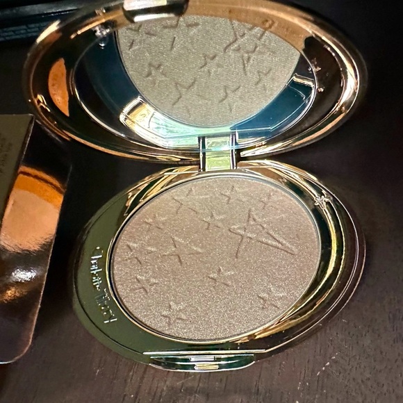 Charlotte Tilbury Hollywood Glow Glide Face Architect Highlighter in Gilded Glow - Picture 7 of 9